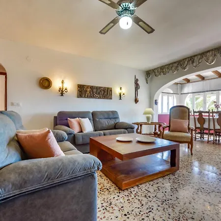 Villa Guzman - Margareta Calpe