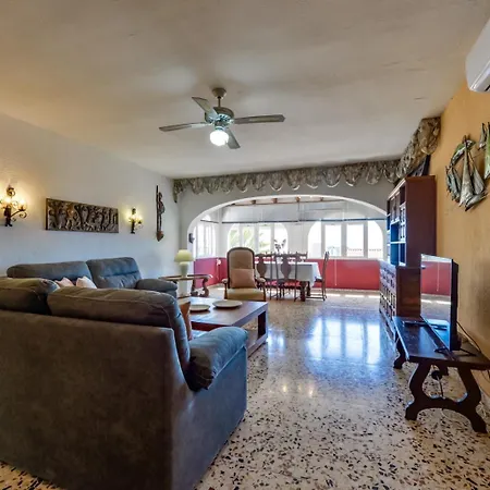 Guzman - Margareta Villa Calpe